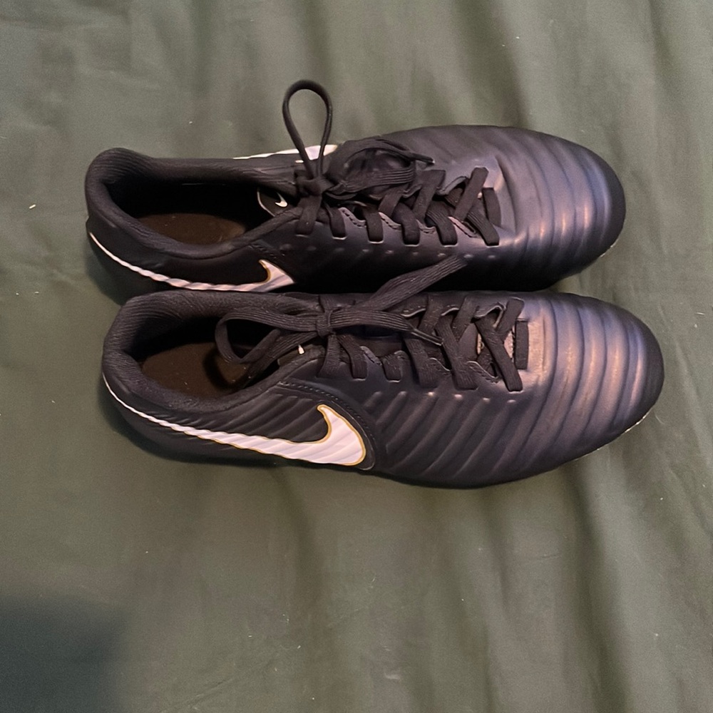 women’s soccer cleats.